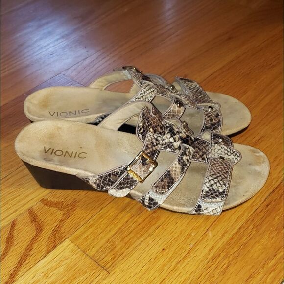 Vionic Snakeskin wedge sandals - Picture 1 of 8